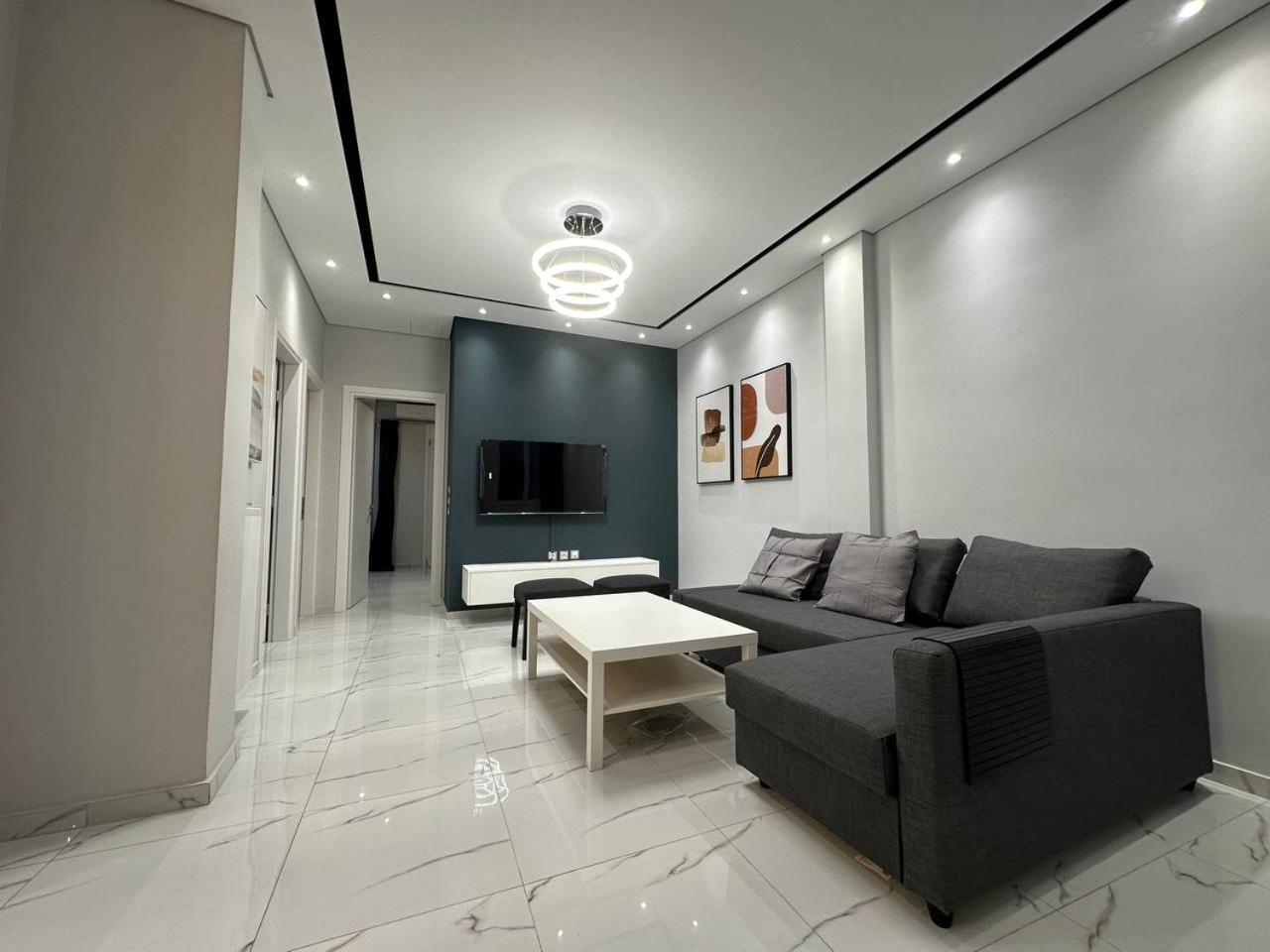 Warm And Modern Brand New Apartment Pire Dış mekan fotoğraf